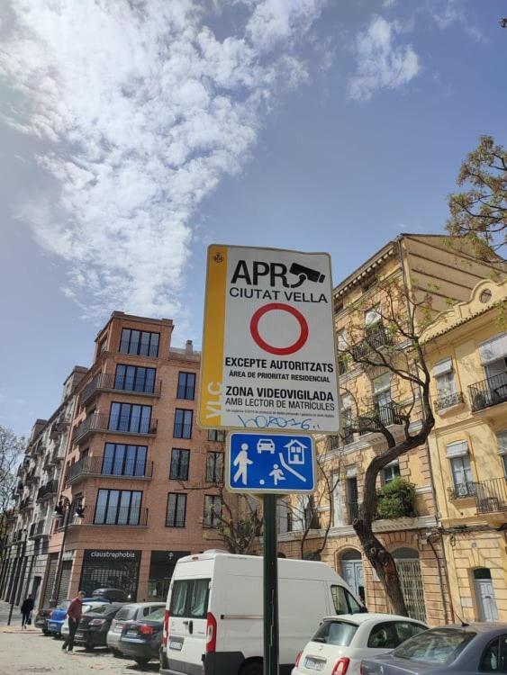 Plaza Del Carmen Apartment บาเลนเซีย ภายนอก รูปภาพ